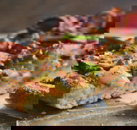 Domino's - Balaclava - Accommodation QLD