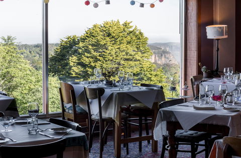 Avalon - Accommodation QLD 0