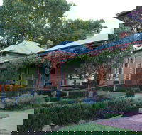 Elm Dining - Accommodation QLD