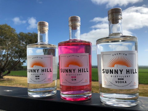 Sunny Hill Distillery - Accommodation QLD 1