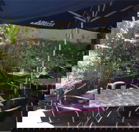 Herbees Cafe - Accommodation QLD
