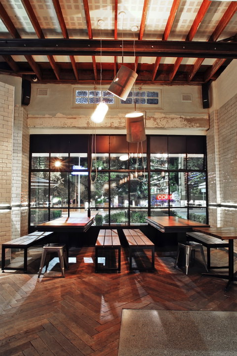 Public Bar - Accommodation QLD 1