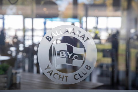 Ballarat Yacht Club - Accommodation QLD 2