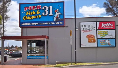 Pier 31 Fish 'n' Chippery - Accommodation QLD 0