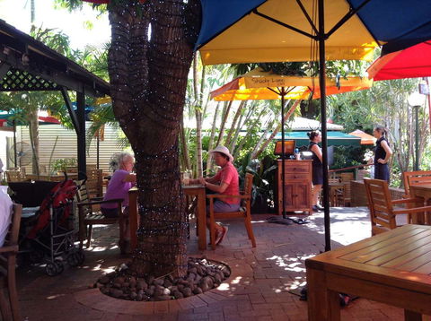 Shady Lane Cafe - Accommodation QLD 0