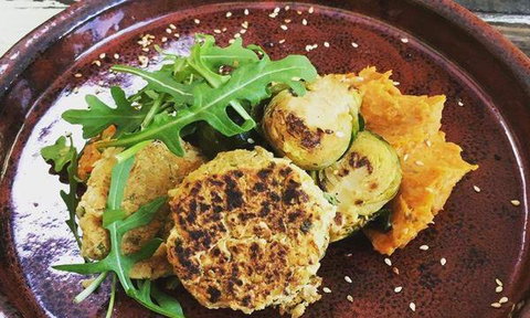 Karma Cafe & Fitness - Accommodation QLD 8