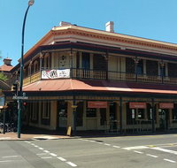 The Lion Hotel - Accommodation QLD