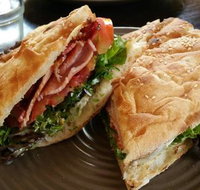 Kafe Karizma - Accommodation QLD
