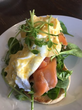 Onshore Cafe - Accommodation QLD 0