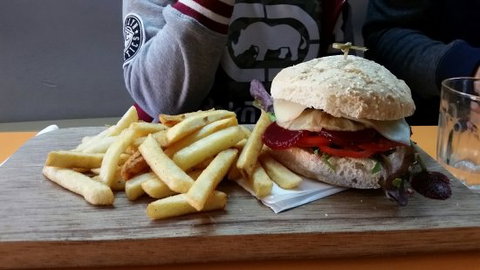 Belle Vue Cafe - Accommodation QLD 0