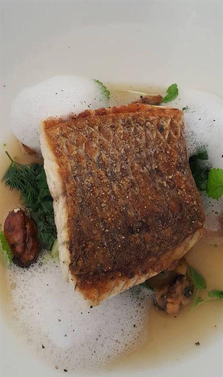 C Restaurant - Accommodation QLD 4