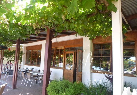 Lyndoch Bakery & Restaurant - Accommodation QLD 5