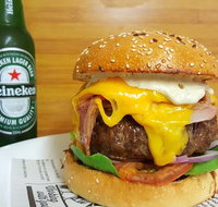 Farmhouse Burgers and Grill - Accommodation QLD
