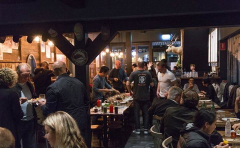 Salmon & Bear - Accommodation QLD 9