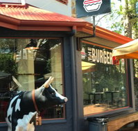 The Burger Pit - Accommodation QLD