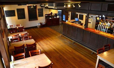 Caledonian Inn - Accommodation QLD 5