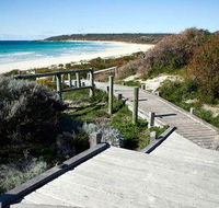 Bunkers Beach House - Accommodation QLD