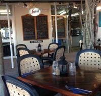 Fins Cafe - Accommodation QLD