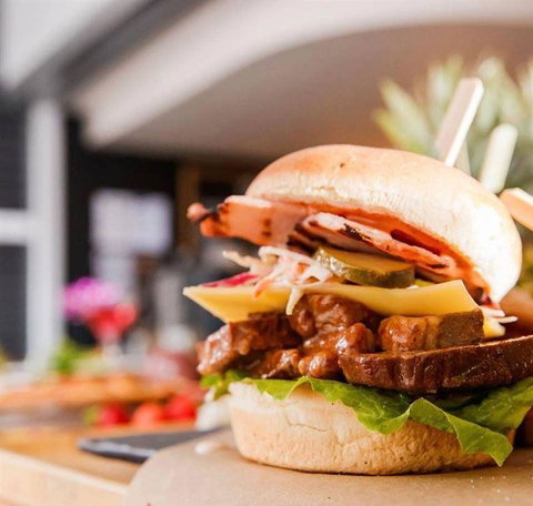 Waterloo Hotel - Accommodation QLD 2