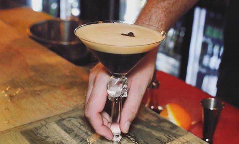Bluebottle Bar + Kitchen - Accommodation QLD 7