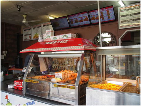 Shortiez Country Fried Chicken - Accommodation QLD 0