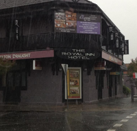 Royal Inn Hotel Waratah - Accommodation QLD