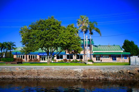 Tea Gardens Hotel–Motel - Accommodation QLD 0