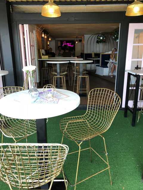 Ravens Lounge Bar - Accommodation QLD 1