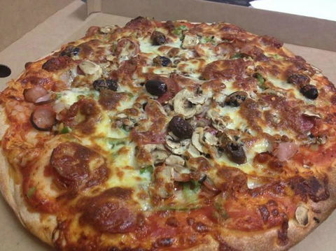 Eat-a-Pizza - Accommodation QLD 0