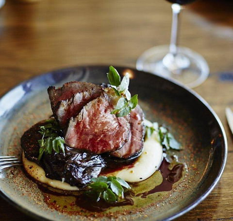 V Series - Accommodation QLD 9