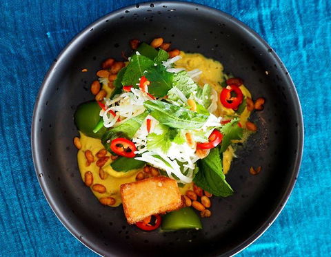 V Series - Accommodation QLD 7