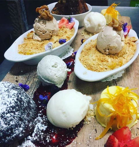 RST Seafood Restaurant - Accommodation QLD 11