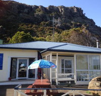 Nut Rock Cafe - Accommodation QLD