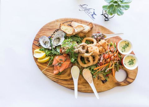 Pavement Restaurant At Lufra Hotel And Apartments - Accommodation QLD 0