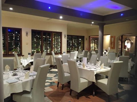 Divine Indian Restaurant - Accommodation QLD 0