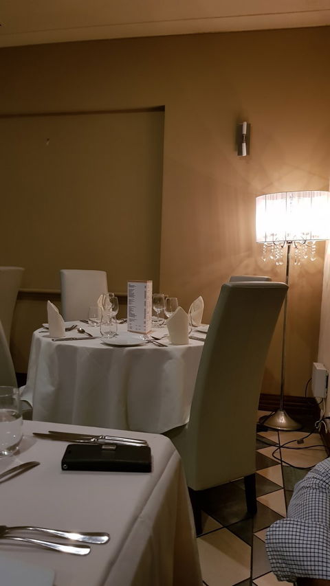 Divine Indian Restaurant - Accommodation QLD 4