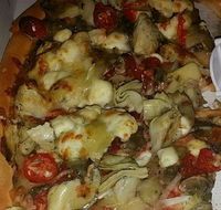 Matteos Pizza - Accommodation QLD