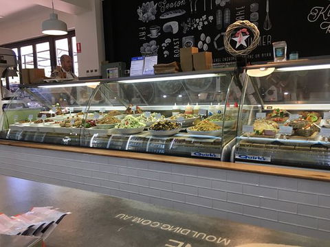 Kirkwood Delicatesson - Accommodation QLD 0