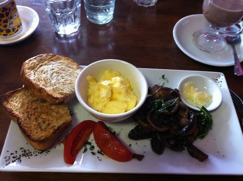 Cafe Portico - Accommodation QLD 0