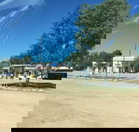 Wooramel Roadhouse - Accommodation QLD