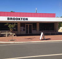 Brookton Deli - Accommodation QLD