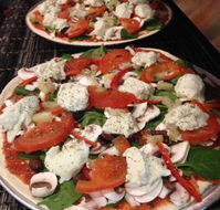Let's Do Pizza - Accommodation QLD