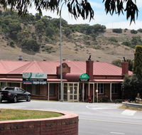 Mount Compass Tavern - Accommodation QLD