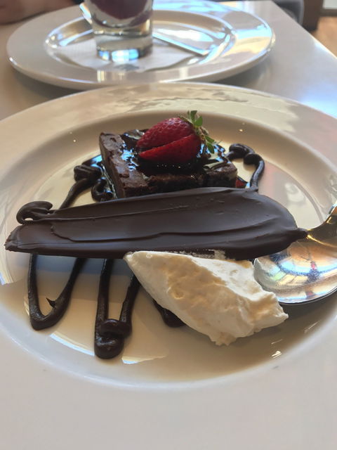 Avoca Hotel - Accommodation QLD 2