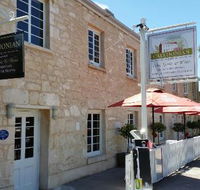 Caledonian Inn - Accommodation QLD