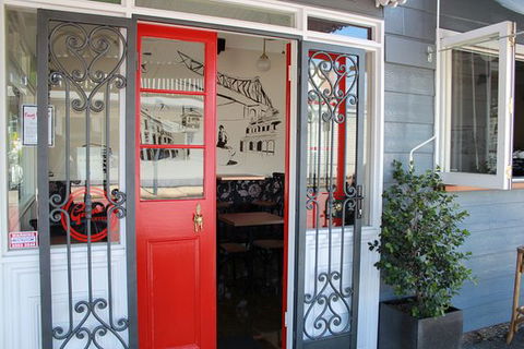 Foxy Bean - Accommodation QLD 0