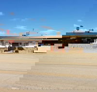 Tuckerbox - Accommodation QLD