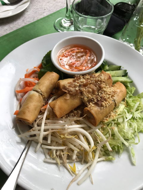 Viet De Lites - Accommodation QLD 5