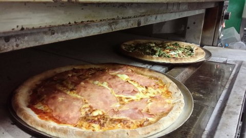 Urban Eats - Accommodation QLD 0