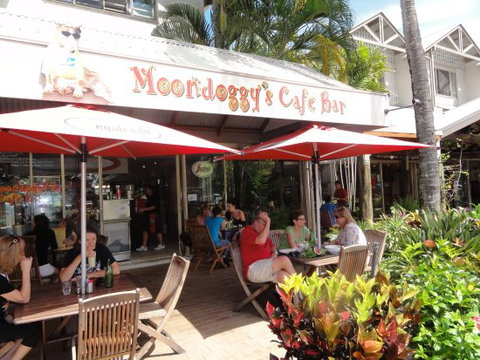 Moondoggy's Cafe Bar - Accommodation QLD 0